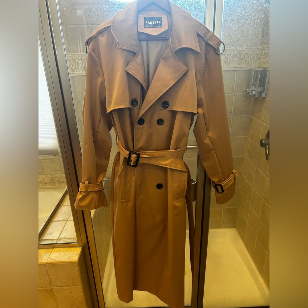 Pantete Classic Tan Trench Coat